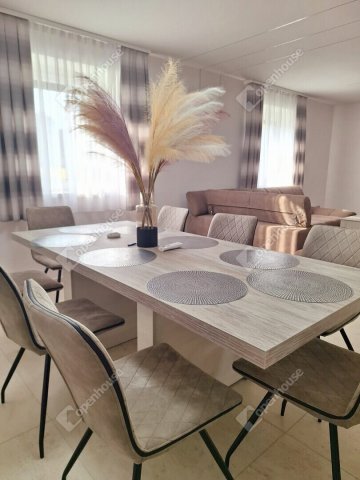 Eladó családi ház, Győrött 219.999 M Ft, 4 szobás