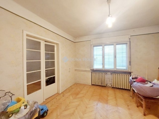 Eladó családi ház, Gödöllőn 105.5 M Ft, 3 szobás