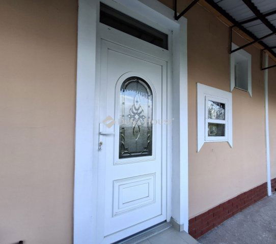 Eladó családi ház, Komádiban 8 M Ft, 3 szobás