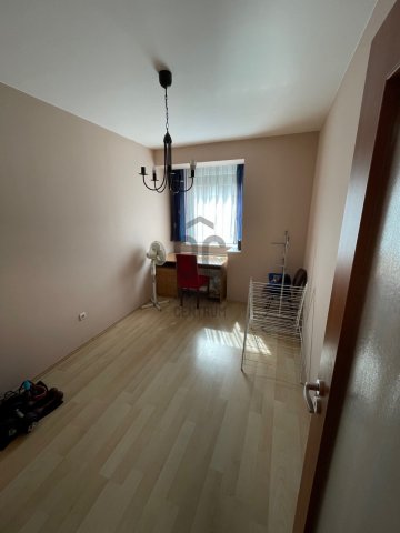 Kiadó téglalakás, albérlet, Debrecenben 350 E Ft / hó, 3 szobás