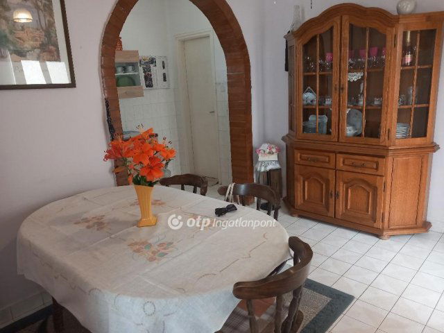 Eladó családi ház, Hajdúböszörményen 49.9 M Ft, 4 szobás