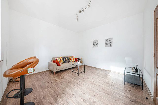 Eladó téglalakás, Budapesten, XV. kerületben 43 M Ft, 1+1 szobás