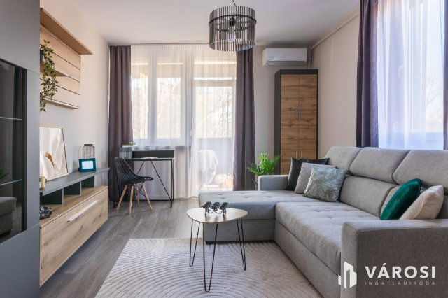 Eladó téglalakás, Gyulán 43.9 M Ft, 2 szobás