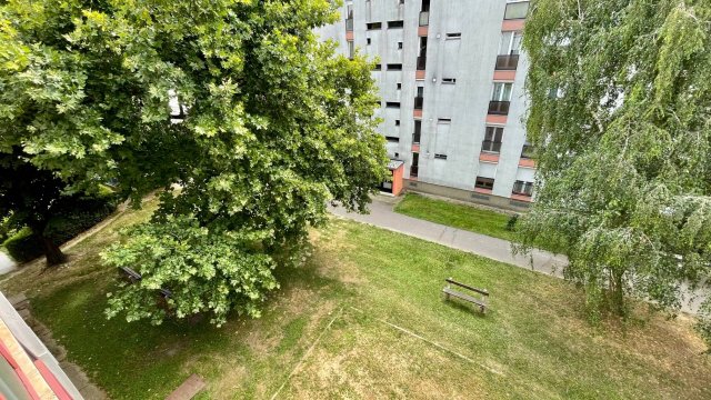 Kiadó téglalakás, albérlet, Pécsett 140 E Ft / hó, 2 szobás
