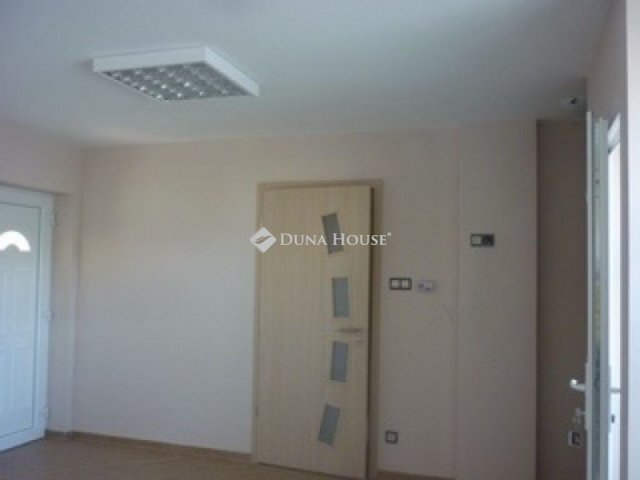 Eladó családi ház, Debrecenben 149.9 M Ft, 4 szobás