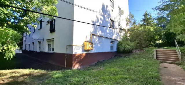 Eladó téglalakás, Petőfibányán 35 M Ft, 2+1 szobás