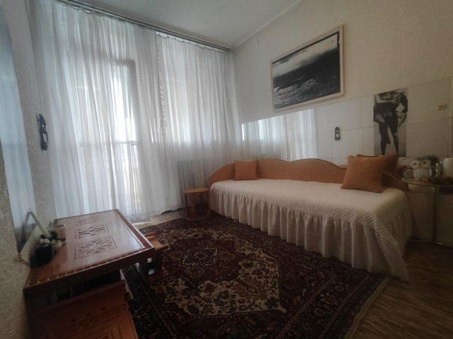 Eladó panellakás, Szegeden 44.5 M Ft, 1+1 szobás