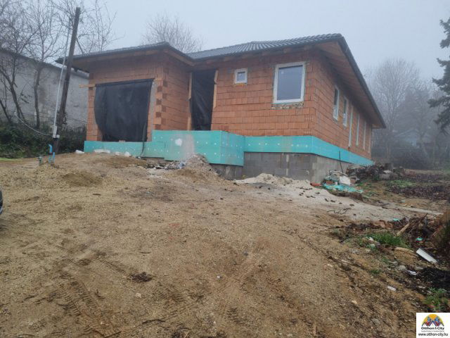 Eladó családi ház, Érden 150 M Ft, 5 szobás