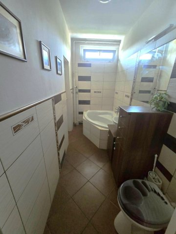 Eladó panellakás, Pécsett, Dombay János utcában 52.9 M Ft