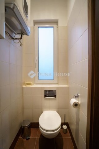 Eladó téglalakás, Budapesten, VII. kerületben 104 M Ft, 3 szobás