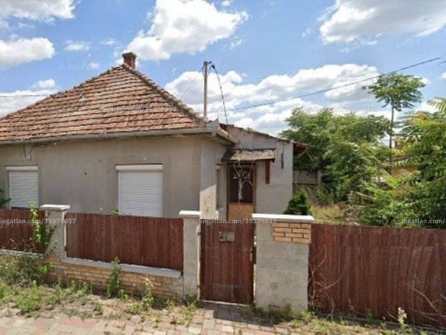 Eladó családi ház, Abonyban 23 M Ft, 2 szobás