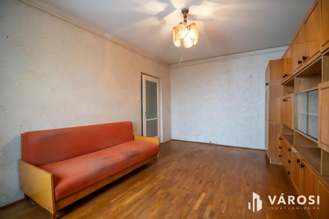 Eladó panellakás, Székesfehérvárott 36.9 M Ft, 2 szobás