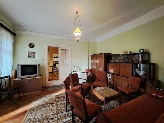 Eladó családi ház, Töttösön 18 M Ft, 4 szobás