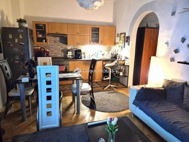 Eladó téglalakás, Budapesten, XIV. kerületben 79 M Ft, 3 szobás