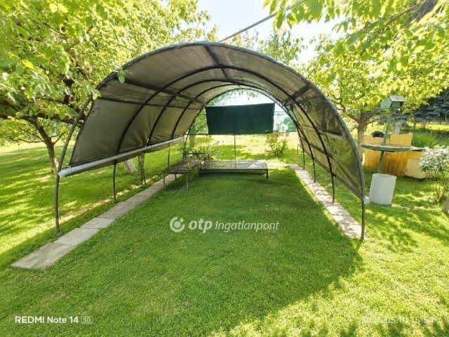Eladó nyaraló, Szentesen 25.5 M Ft, 2 szobás