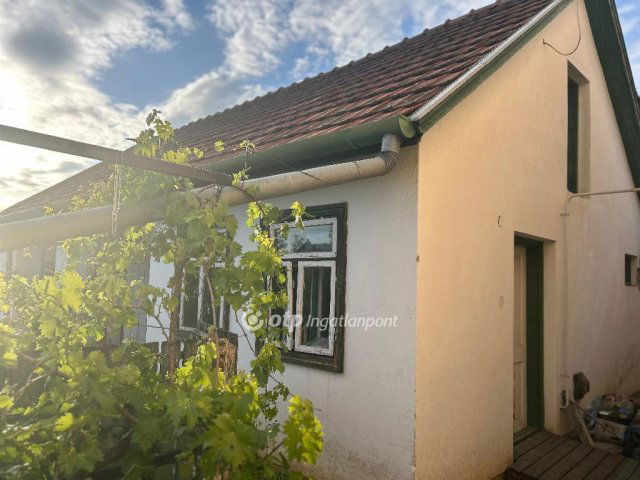 Eladó családi ház, Nádudvaron 22.9 M Ft, 1+1 szobás