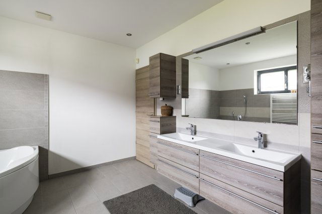 Eladó családi ház, Szombathelyen 175 M Ft, 4 szobás