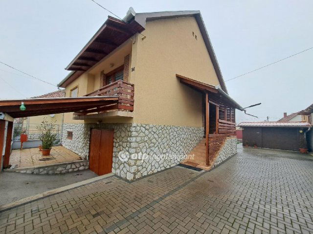 Eladó családi ház, Mezőkövesden 54 M Ft, 3 szobás