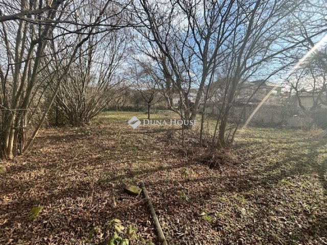 Eladó telek, Budapesten, XVI. kerületben 118.5 M Ft