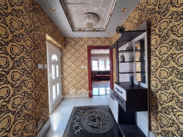 Eladó családi ház, Biharnagybajomban 25 M Ft, 2+1 szobás