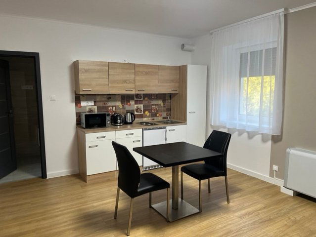 Kiadó téglalakás, albérlet, Tiszaújvárosban, Tisza úton