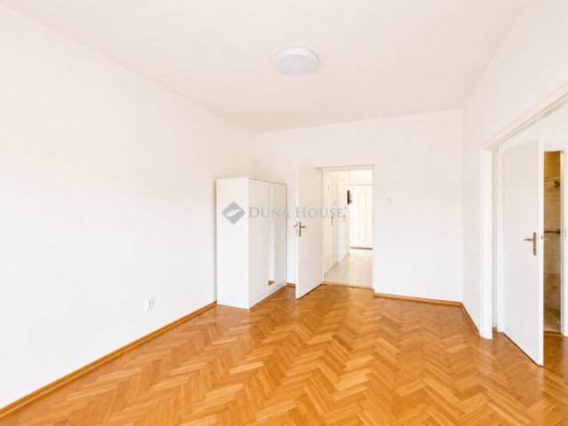 Eladó téglalakás, Budapesten, XIV. kerületben 62.5 M Ft