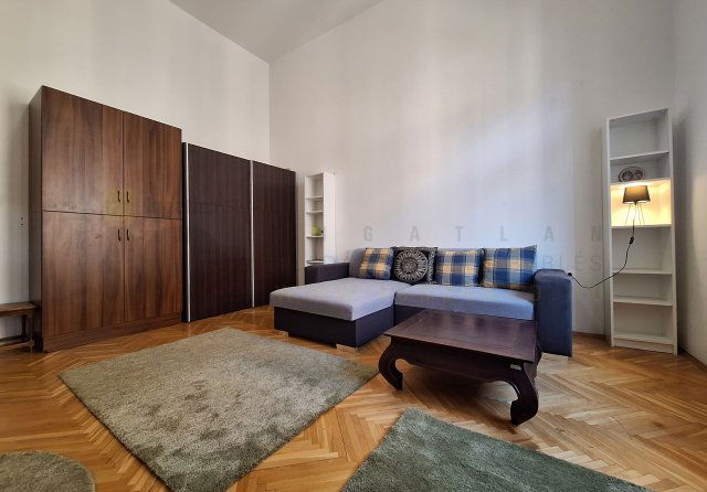 Eladó téglalakás, Szegeden, Feketesas utcában 109.9 M Ft