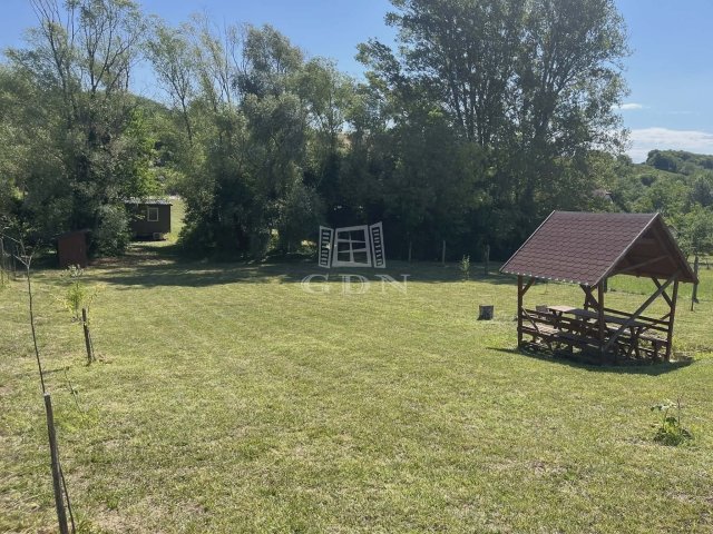 Eladó nyaraló, Bálványoson 29.9 M Ft, 1+2 szobás