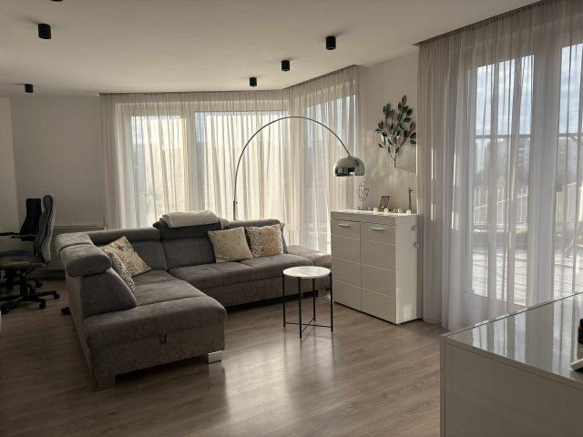 Eladó téglalakás, Debrecenben, Dóczy József utcában 92 M Ft