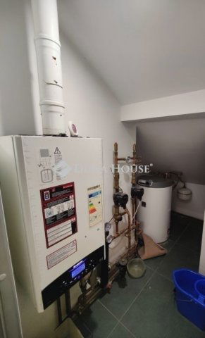 Eladó családi ház, Budapesten, IV. kerületben 180 M Ft, 6 szobás