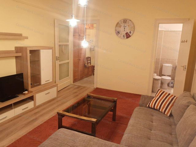 Kiadó téglalakás, albérlet, Szolnokon 120 E Ft / hó, 1+1 szobás