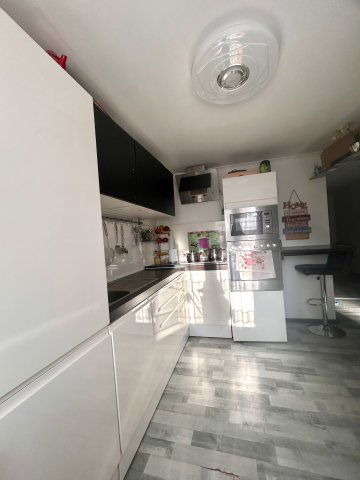 Eladó családi ház, Ácson 35 M Ft, 2 szobás