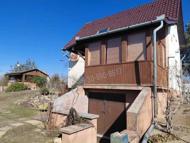 Eladó családi ház, Kunpeszéren 22.9 M Ft, 4 szobás