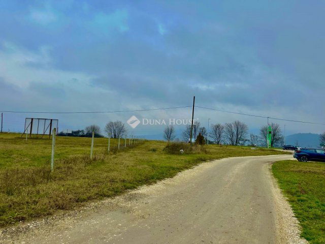 Eladó telek, Pilisvörösváron 105 M Ft / költözzbe.hu