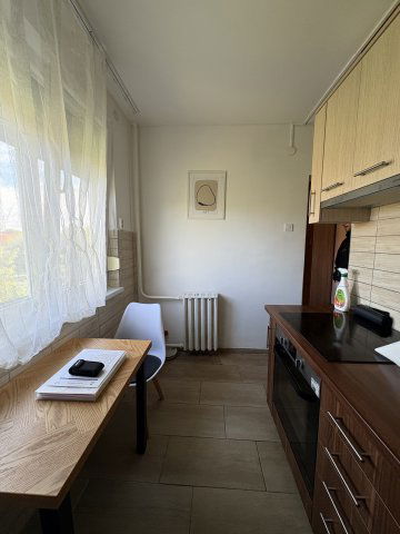 Eladó panellakás, Oroszlányban 30.5 M Ft, 2 szobás