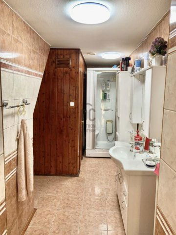 Eladó családi ház, Budapesten, X. kerületben 92 M Ft, 5 szobás