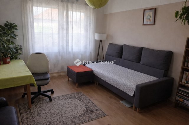 Eladó családi ház, Ceglédbercelen 49.5 M Ft, 3 szobás