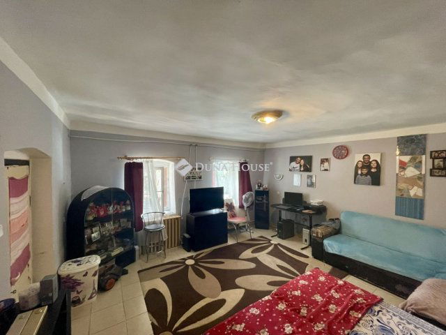 Eladó családi ház, Gyulajon 9.9 M Ft, 2 szobás