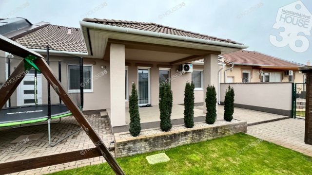 Eladó családi ház, Helvécián 90 M Ft, 4 szobás