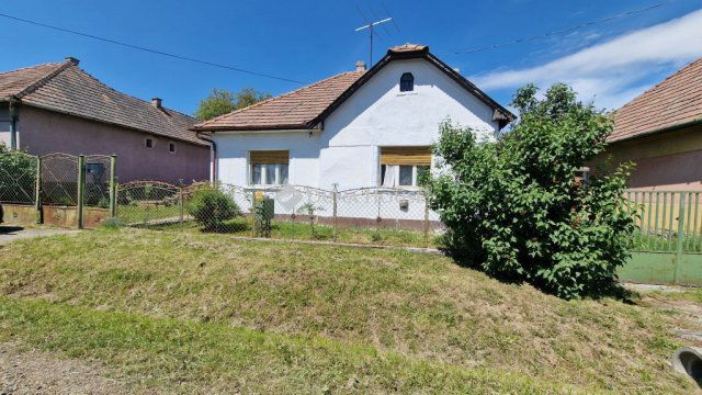 Eladó családi ház, Kemencén 25 M Ft, 3 szobás