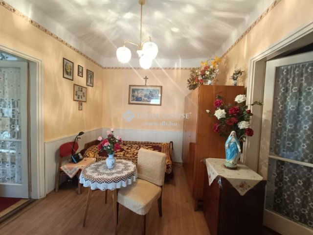 Eladó családi ház, Tiszaalpáron 25.99 M Ft, 4 szobás