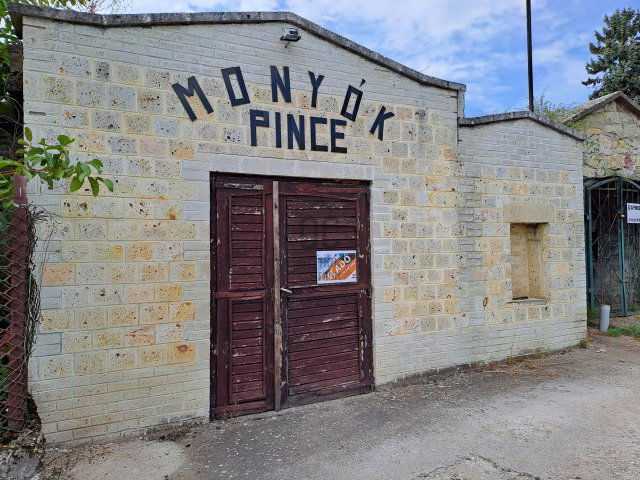 Eladó ipari ingatlan, Mádon 32.9 M Ft / költözzbe.hu