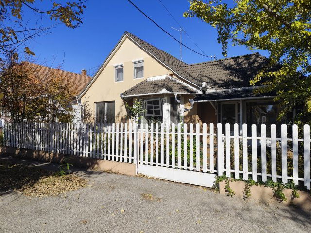 Eladó családi ház, Kecskeméten 85 M Ft, 5 szobás