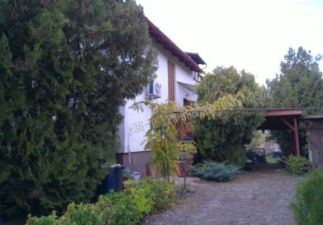 Eladó családi ház, Pilisen 63.9 M Ft, 5 szobás