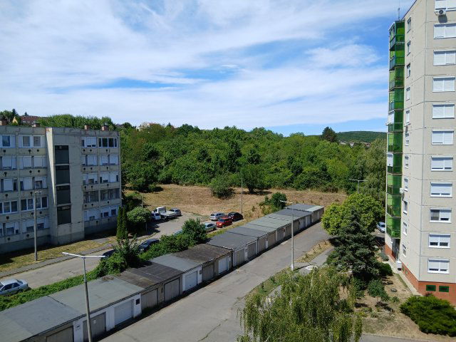 Eladó panellakás, Salgótarjánban 17.5 M Ft, 1+2 szobás