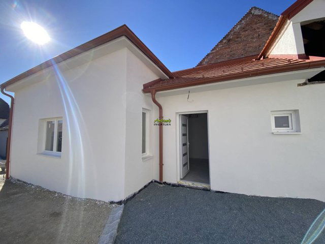 Eladó sorház, Sopronban 42.5 M Ft, 1 szobás