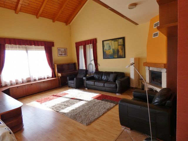 Kiadó családi ház, albérlet, Szadán 600 E Ft / hó, 5 szobás