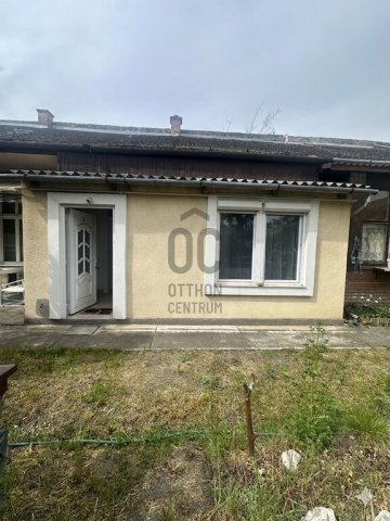 Eladó családi ház, Budapesten, XVI. kerületben 40 M Ft, 2 szobás