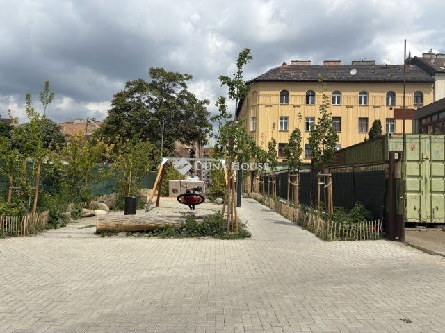 Eladó téglalakás, Budapesten, VIII. kerületben 44.9 M Ft