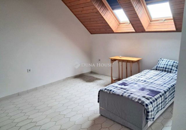 Eladó téglalakás, Balatonlelleén 37.5 M Ft, 2 szobás